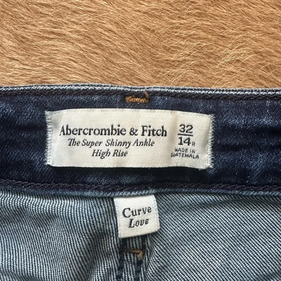 Abercrombie & Fitch Dark Blue Skinny Jeans - Picture 4 of 5